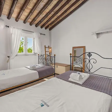 Apartament Quinta Da Luz, Rustic With Pool And Sea View #2008 Valverde (Faro)